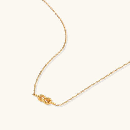 18K Gold Knot Pendant Necklace – Minimalist Gold Knot Necklace