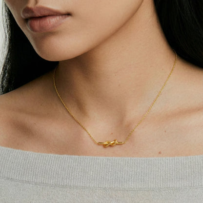 18K Gold Knot Pendant Necklace – Minimalist Gold Knot Necklace