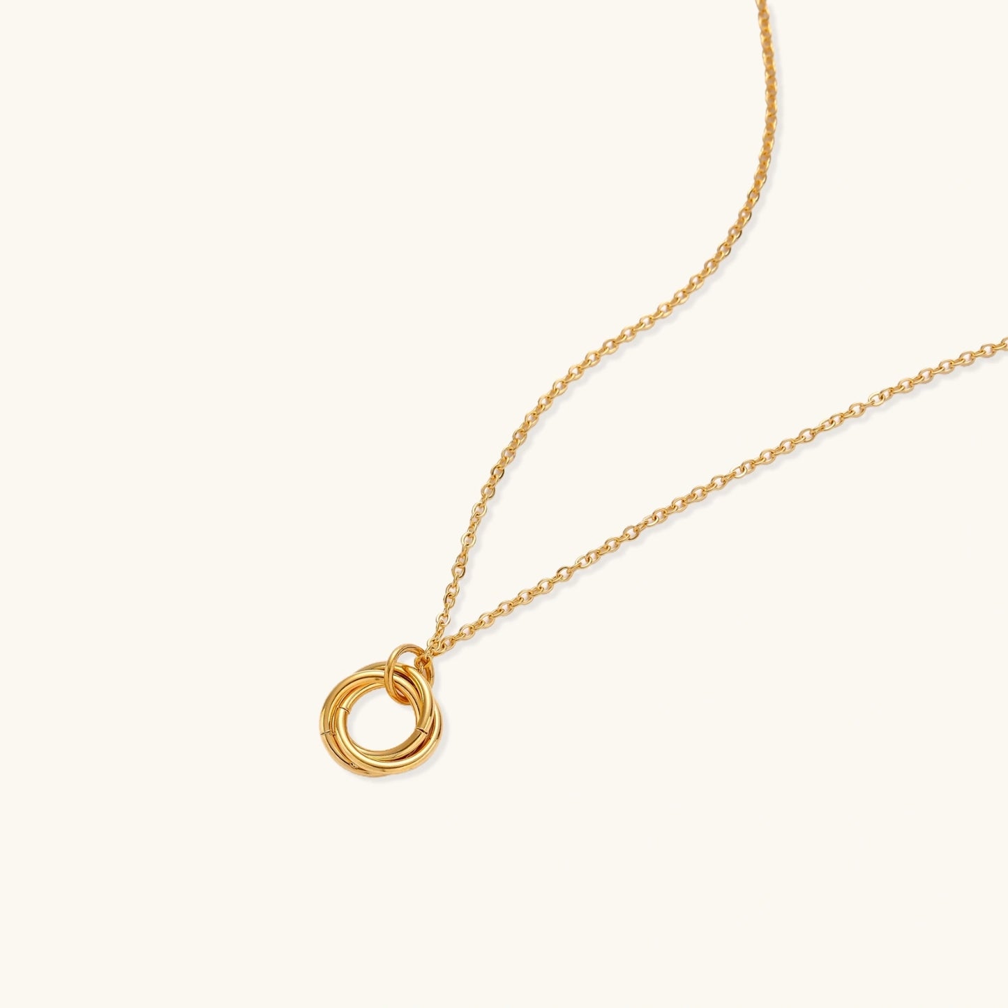 18K Gold Interlocking Circles Necklace – Three Ring Pendant Necklace