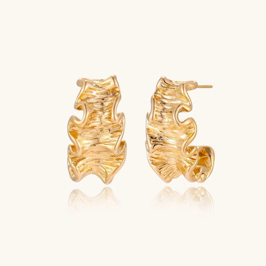 18K Gold Ripple Hoop Earrings – Sculptural Wave Half Hoops
