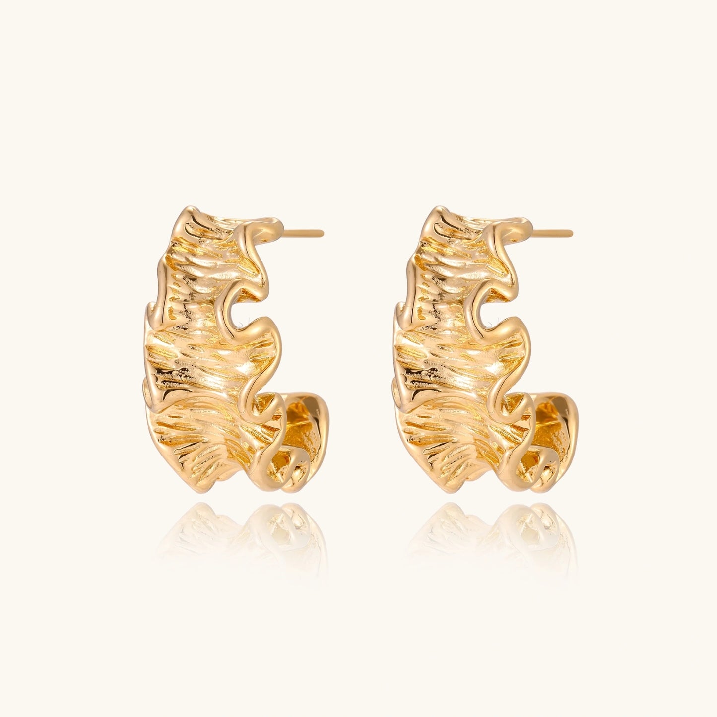 18K Gold Ripple Hoop Earrings – Sculptural Wave Half Hoops
