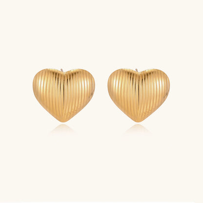 18K Gold Heart Stud Earrings – Large Ribbed Heart Studs