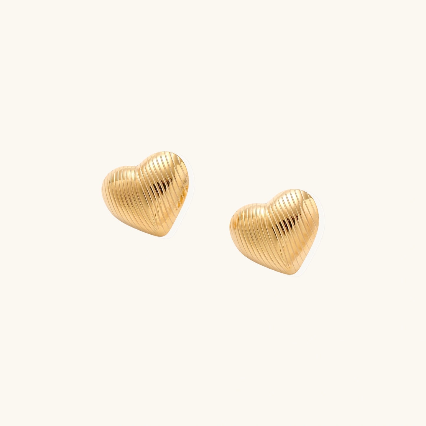 18K Gold Heart Stud Earrings – Large Ribbed Heart Studs