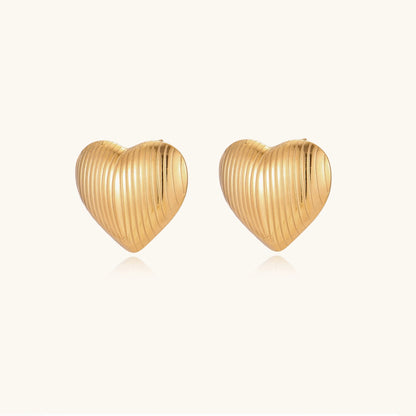 18K Gold Heart Stud Earrings – Large Ribbed Heart Studs